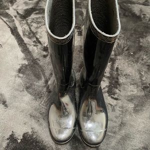 SOLD UGG RAINBOOTS